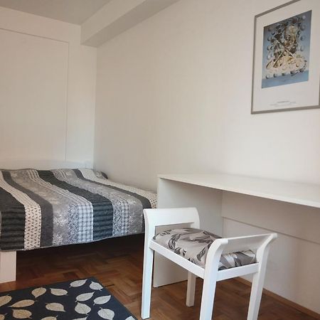 Trident Apartments Ni Eksteriør billede