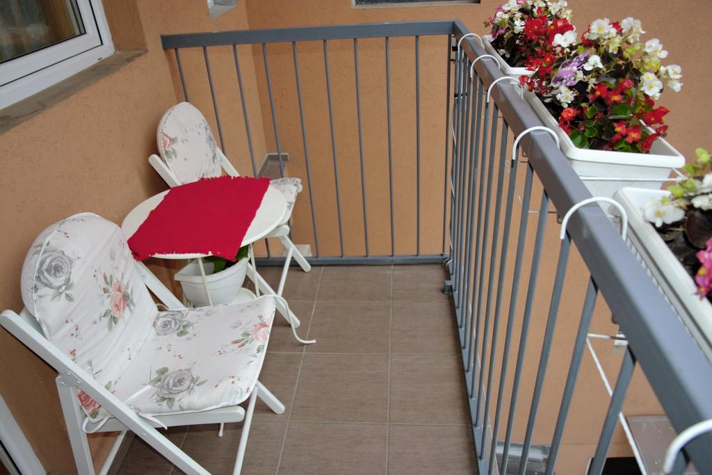 Trident Apartments Ni Eksteriør billede